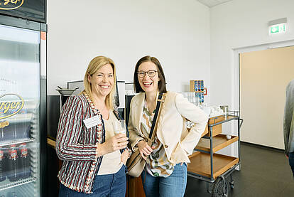 Nadine-Aimée Bauer und Julia Blank Nadine-Aimée Bauer und Julia Blank