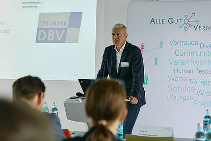 Teilnehmer Personalleitertagung Innendienst Austausch augsburg werbefotografie, event, firmenevent, dva, Personalleitertagung, innendienst, werbefotografie augsburg, dimitri reimer, reimer photograph, offenblende, agentur offenblende, location, sonnenhotel augsburg, tagung, auftrag, Augsburg Fotograf