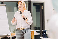 Dr. Petra Rodenbücher