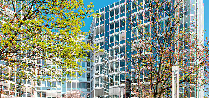 Fassade des AGV-Bürogebäudes