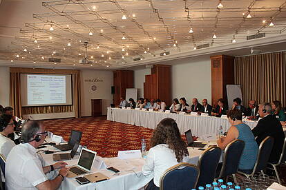 Erfahrungsaustausch über die Arbeitsbedingungen in der slowakischen Versicherungswirtschaft